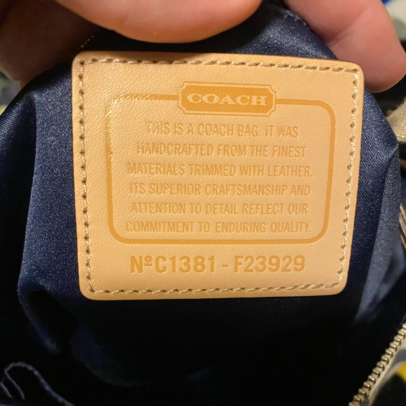 COACH Navy Canvas Bag and wallet Interior zipper pocket & two add’l sewn-in. - Picture 9 of 9